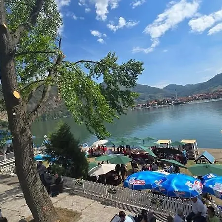 Royal Drina 2*